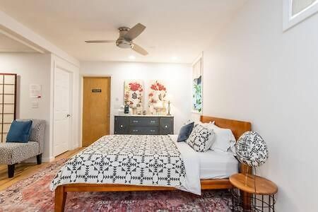 Cozy Private Apt Near Downtown Burlington Extérieur photo